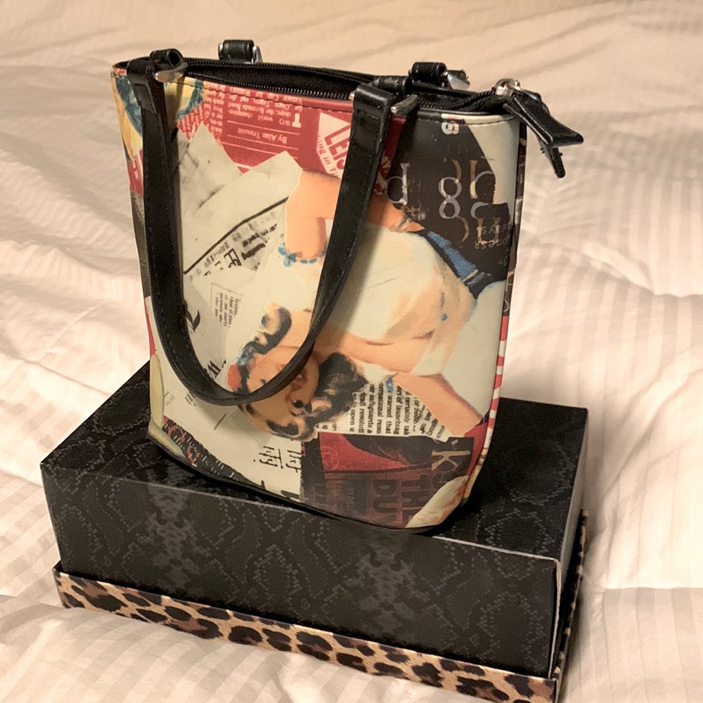 Adorable vintage small tote in great condition